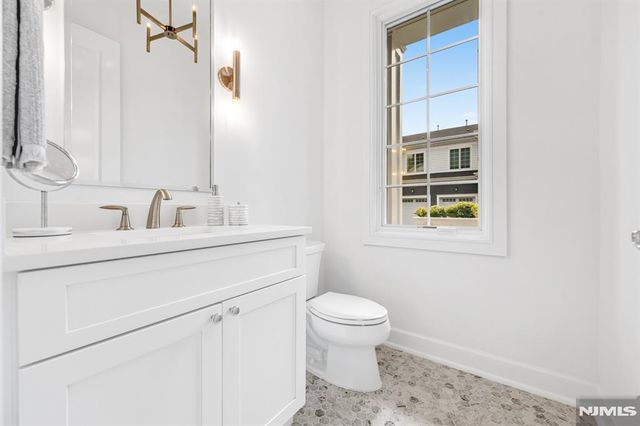 19 Gabriel Court 19, Paramus, NJ 07652