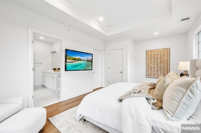 19 Gabriel Court 19, Paramus, NJ 07652