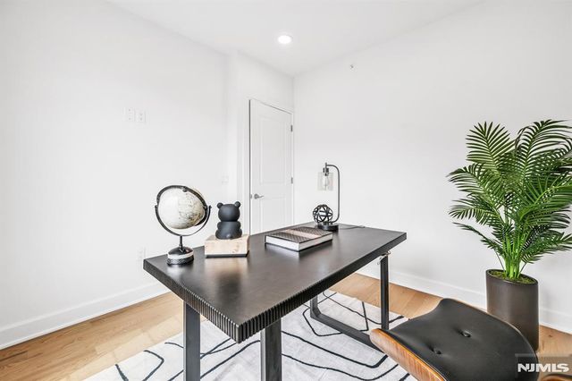 19 Gabriel Court 19, Paramus, NJ 07652