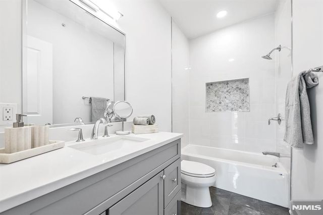 19 Gabriel Court 19, Paramus, NJ 07652