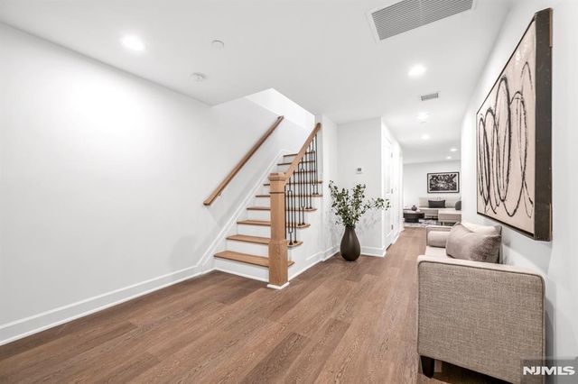 19 Gabriel Court 19, Paramus, NJ 07652