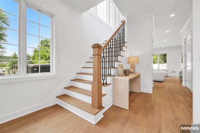 19 Gabriel Court 19, Paramus, NJ 07652