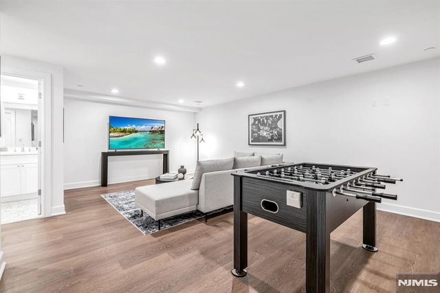 19 Gabriel Court 19, Paramus, NJ 07652