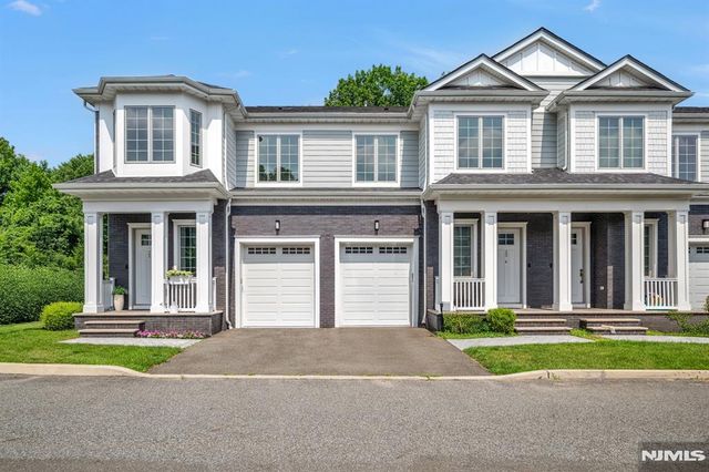 19 Gabriel Court 19, Paramus, NJ 07652