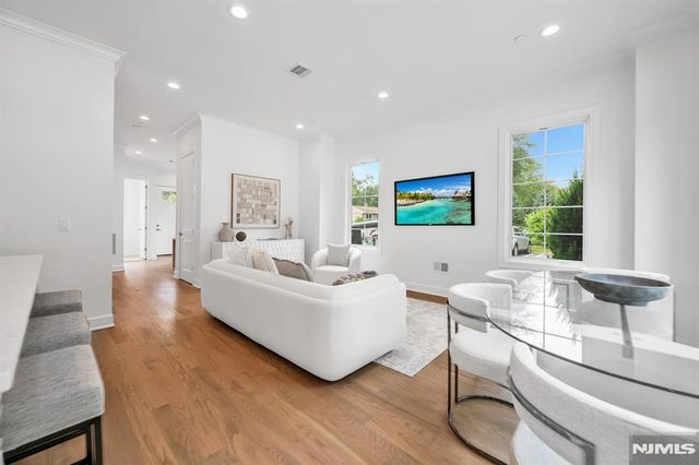 19 Gabriel Court 19, Paramus, NJ 07652