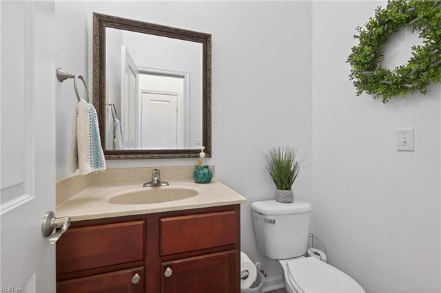 729 Lacy Oak DR, Chesapeake, VA 23320