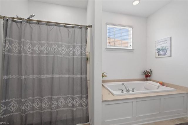 729 Lacy Oak DR, Chesapeake, VA 23320