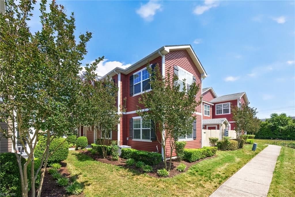 729 Lacy Oak DR, Chesapeake, VA 23320