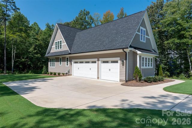 859 Irish Creek Drive, Landis, NC 28088