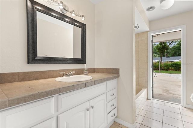 12 HORSEMAN COVE, Longwood, FL 32750
