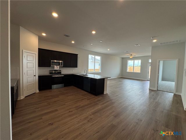 605 James Parker Circle, Killeen, TX 76542