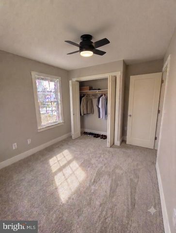 21 PERKIOMEN AVE, Spring Mount, PA 19478