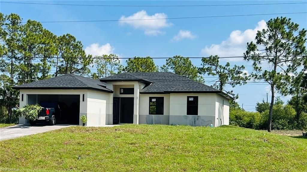3906 sunset RD, Lehigh Acres, FL 33971