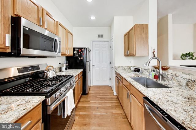 46383 PRYOR SQ, Sterling, VA 20165