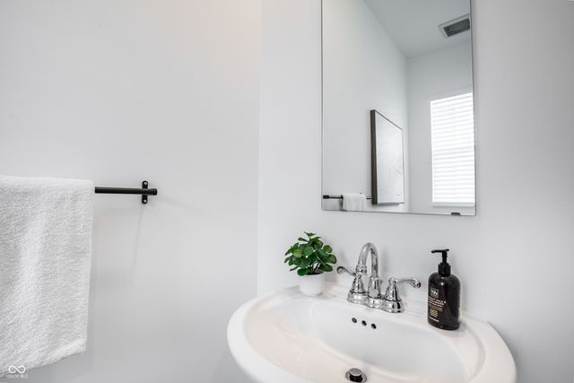 10038 Sundley Drive, Indianapolis, IN 46239