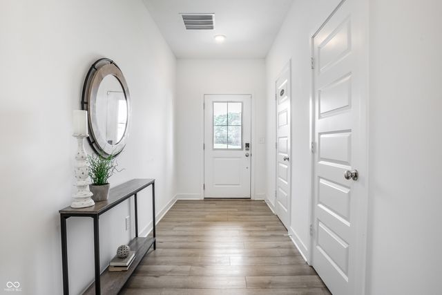 10038 Sundley Drive, Indianapolis, IN 46239