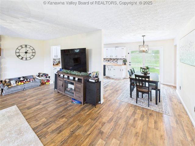 5216 Kelly Road, Charleston, WV 25313