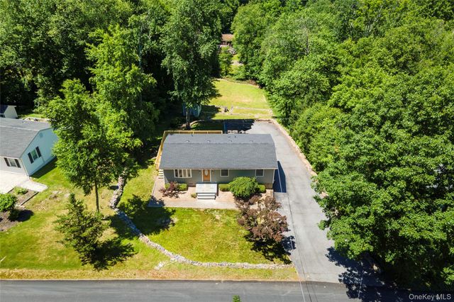 84 Chief Nimham Circle, Carmel, NY 10512
