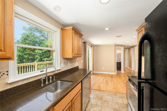 84 Chief Nimham Circle, Carmel, NY 10512