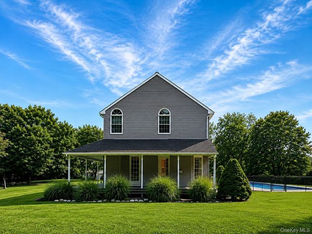 61 B Shore Road, Mount Sinai, NY 11766