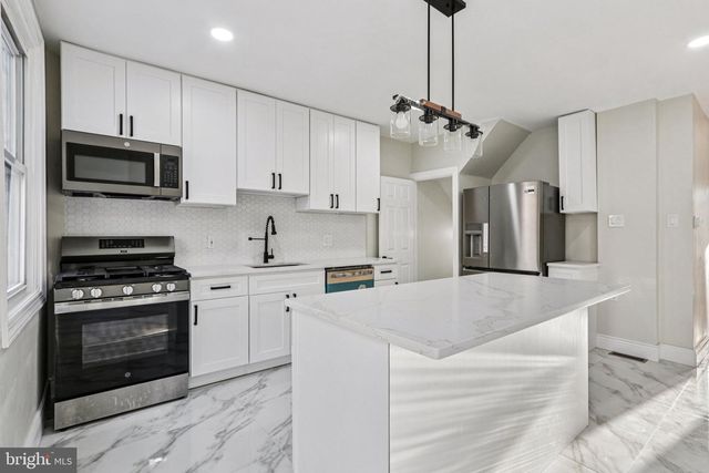 7427 RUGBY ST, Philadelphia, PA 19138