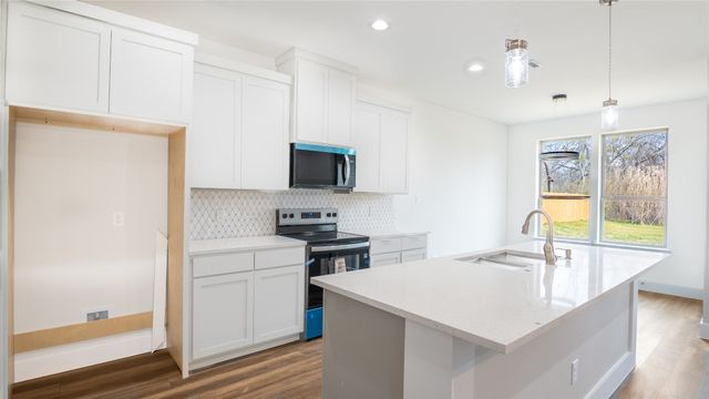 1111 Travis Avenue, Alvarado, TX 76009