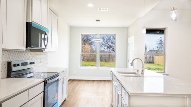 1111 Travis Avenue, Alvarado, TX 76009