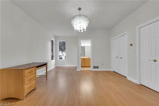 416 Castle Pines Drive, Akron, OH 44333