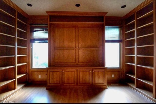 416 Castle Pines Drive, Akron, OH 44333