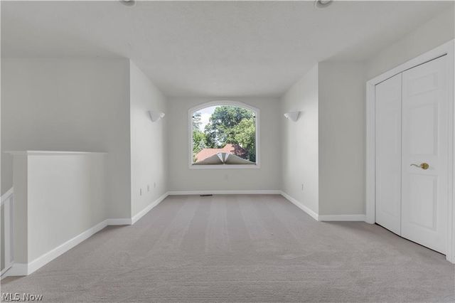 416 Castle Pines Drive, Akron, OH 44333