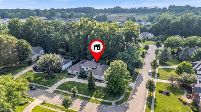 416 Castle Pines Drive, Akron, OH 44333