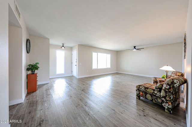 9834 W Emberwood Drive, Sun City, AZ 85351