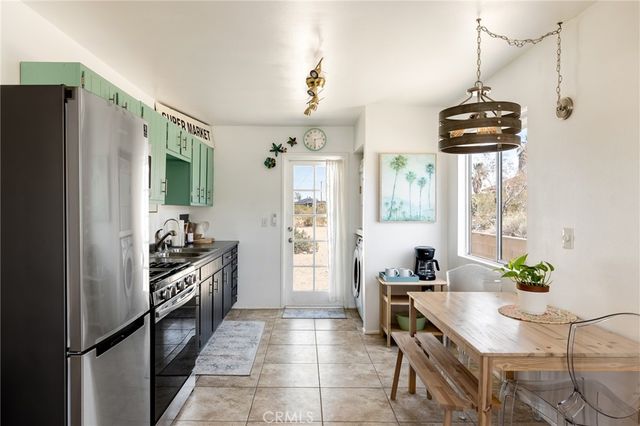7393 Saladin, 29 Palms, CA 92277