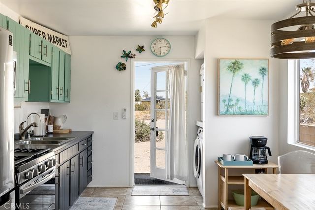 7393 Saladin, 29 Palms, CA 92277