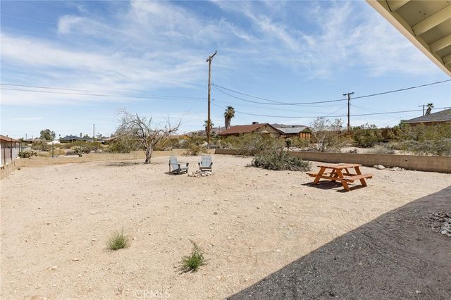 7393 Saladin, 29 Palms, CA 92277