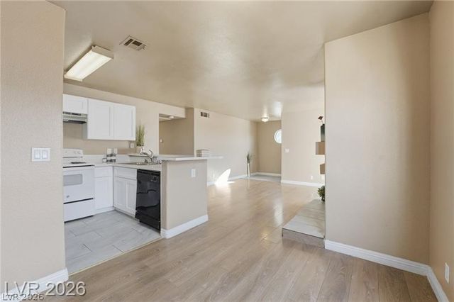 2982 Juniper Hills Boulevard 202, Las Vegas, NV 89142