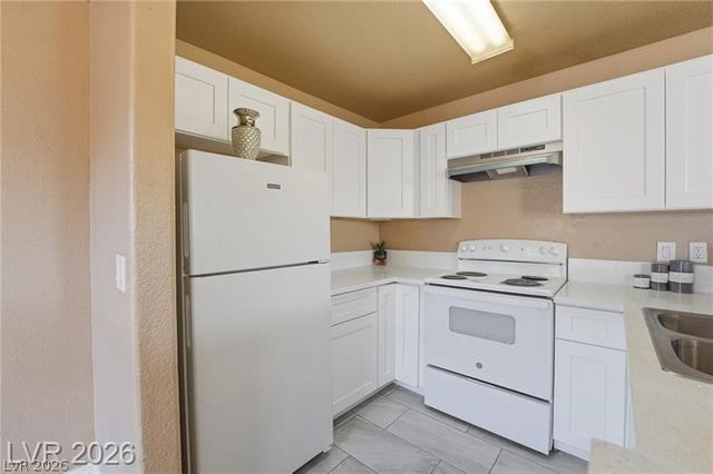 2982 Juniper Hills Boulevard 202, Las Vegas, NV 89142