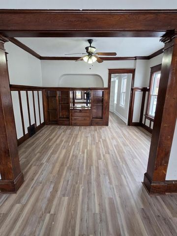 3266 N 17th STREET, Milwaukee, WI 53206