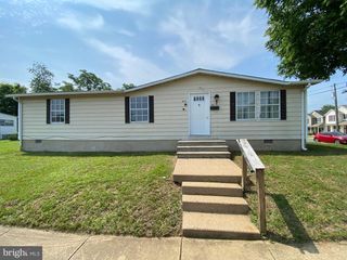 900 WHITE STREET, Fredericksburg, VA 22401