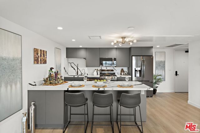 321 S Oxford Ave 603, Los Angeles, CA 90010