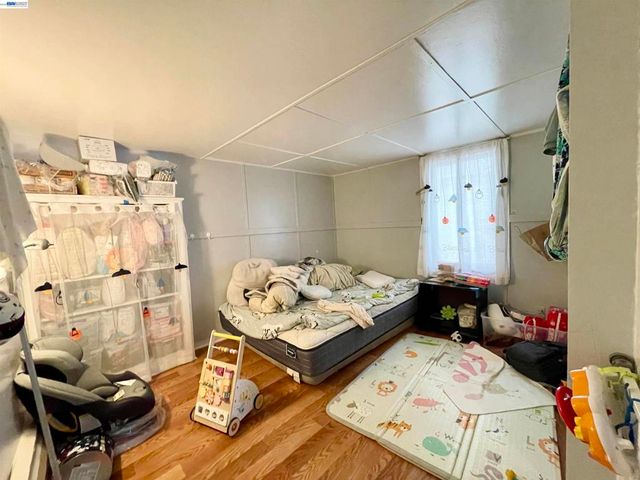 2517 Webb Ave, Alameda, CA 94501