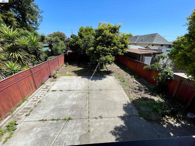 2517 Webb Ave, Alameda, CA 94501