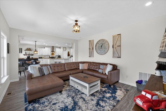 5452 W Channing Way, Ellettsville, IN 47429