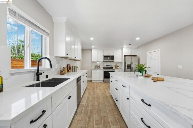 449 GILCREST, Vallejo, CA 94591