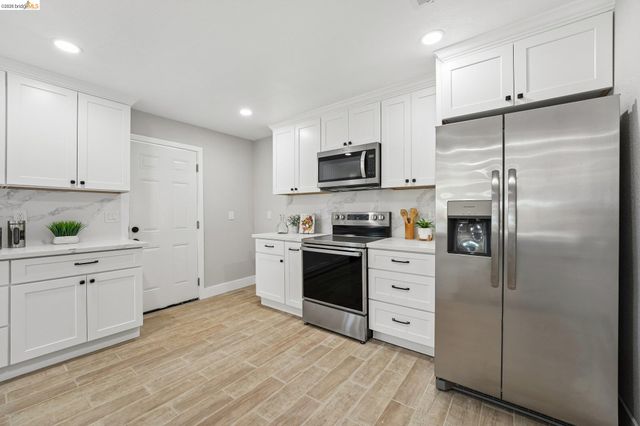 449 GILCREST, Vallejo, CA 94591