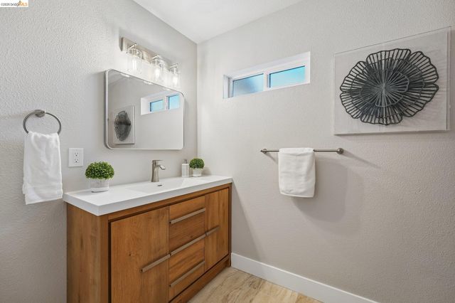 449 GILCREST, Vallejo, CA 94591