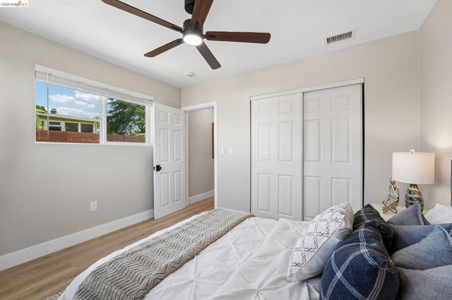 449 GILCREST, Vallejo, CA 94591