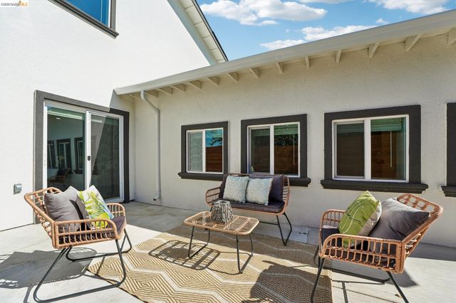 449 GILCREST, Vallejo, CA 94591