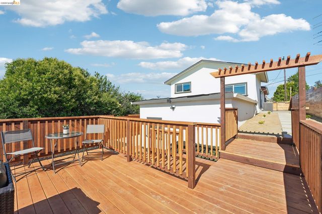 449 GILCREST, Vallejo, CA 94591