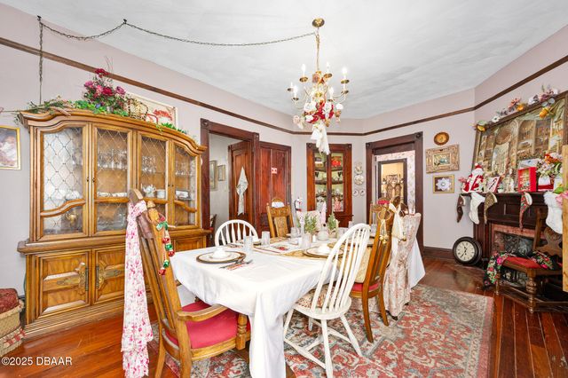 228 W Howry Avenue, Deland, FL 32720